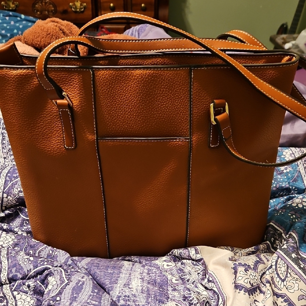 Elegant Brown Leather Tote Bag